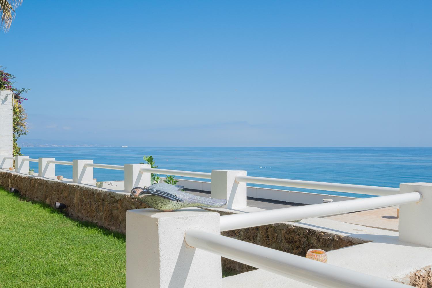 Private 250Sqm Garden Duplex, Jacuzzi, Cinema, Sea View Escape Apartment Torremolinos Exterior foto