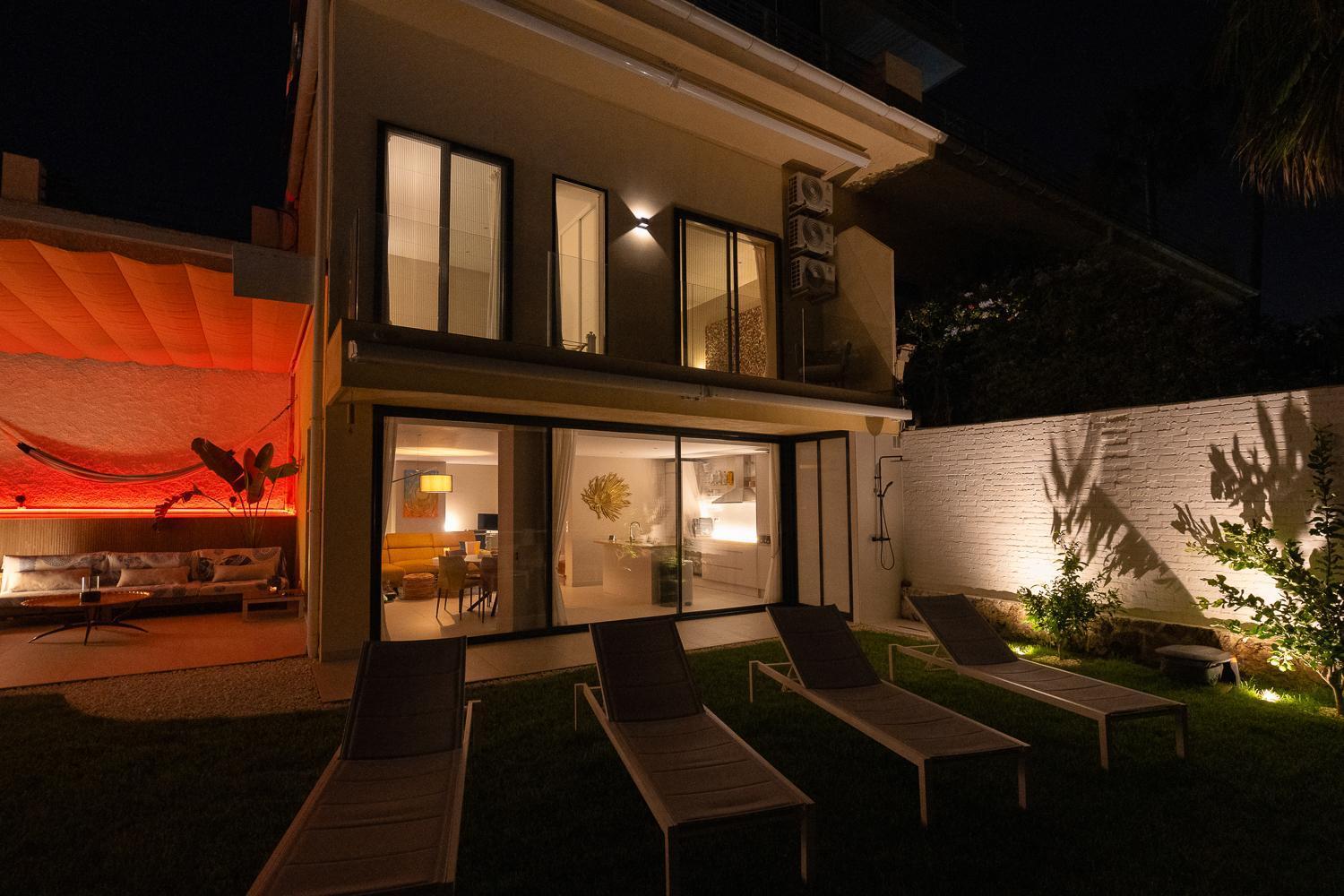 Private 250Sqm Garden Duplex, Jacuzzi, Cinema, Sea View Escape Apartment Torremolinos Exterior foto