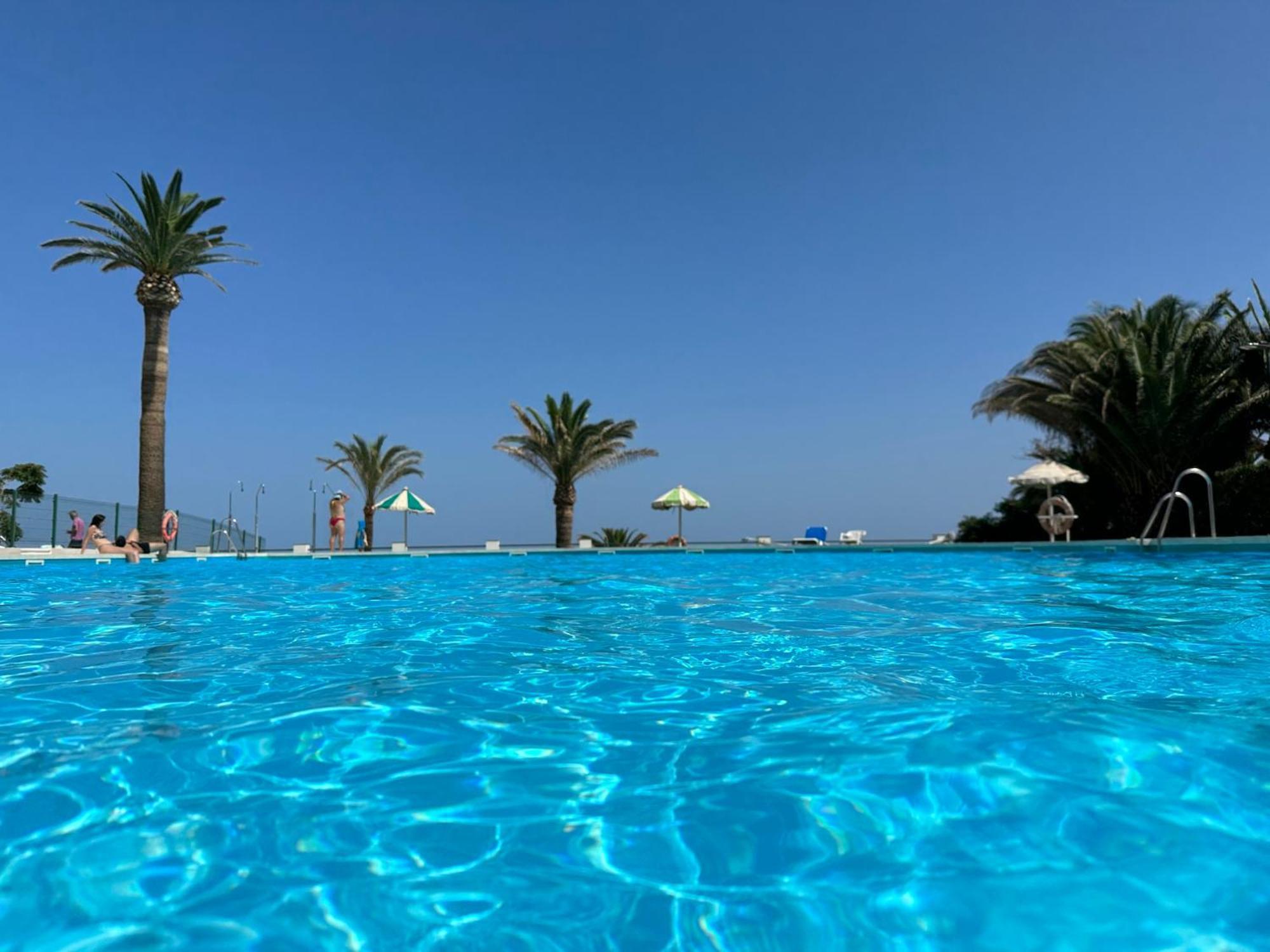 Private 250Sqm Garden Duplex, Jacuzzi, Cinema, Sea View Escape Apartment Torremolinos Exterior foto